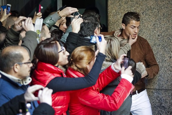 RONALDO PRESENTS HIS WAX FIGURE IN MADRID