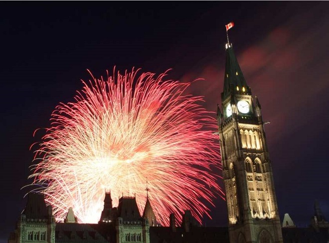 ottawa-on-july-1-2012-canada-day-fireworks-on-parliamen