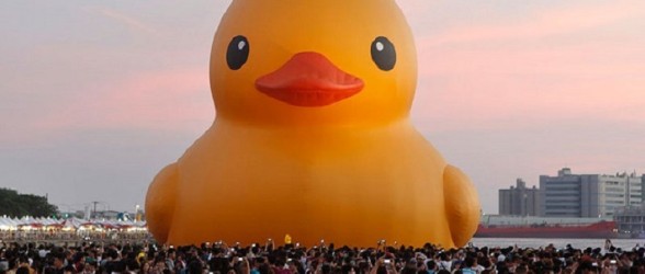 سفر«اردک زرد گنده» به تورنتو 200 هزار دلار برای مالیات دهندگان آب می خورد