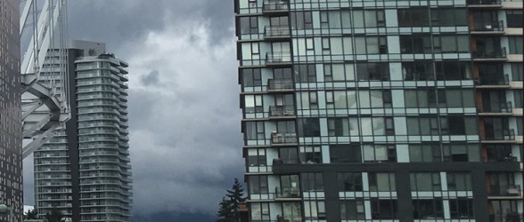 بدترین آمار فروش مسکن در 18 سال اخیر و کاهش متوسط قیمت آپارتمان در ونکوور بزرگ