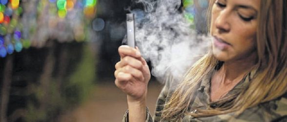 اعلام قوانین جدید بریتیش کلمبیا برای مبارزه با سیگار الکتریکی در جوانان