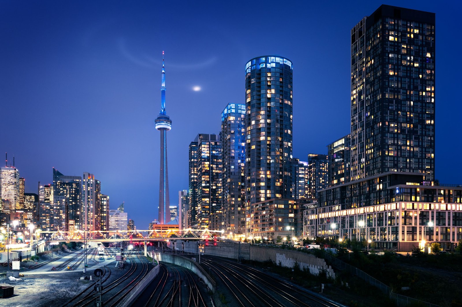 کاهش 41 درصدی شمار معاملات مسکن در کلان شهر تورنتو پس از افزایش نرخ بهره در ماه گذشته