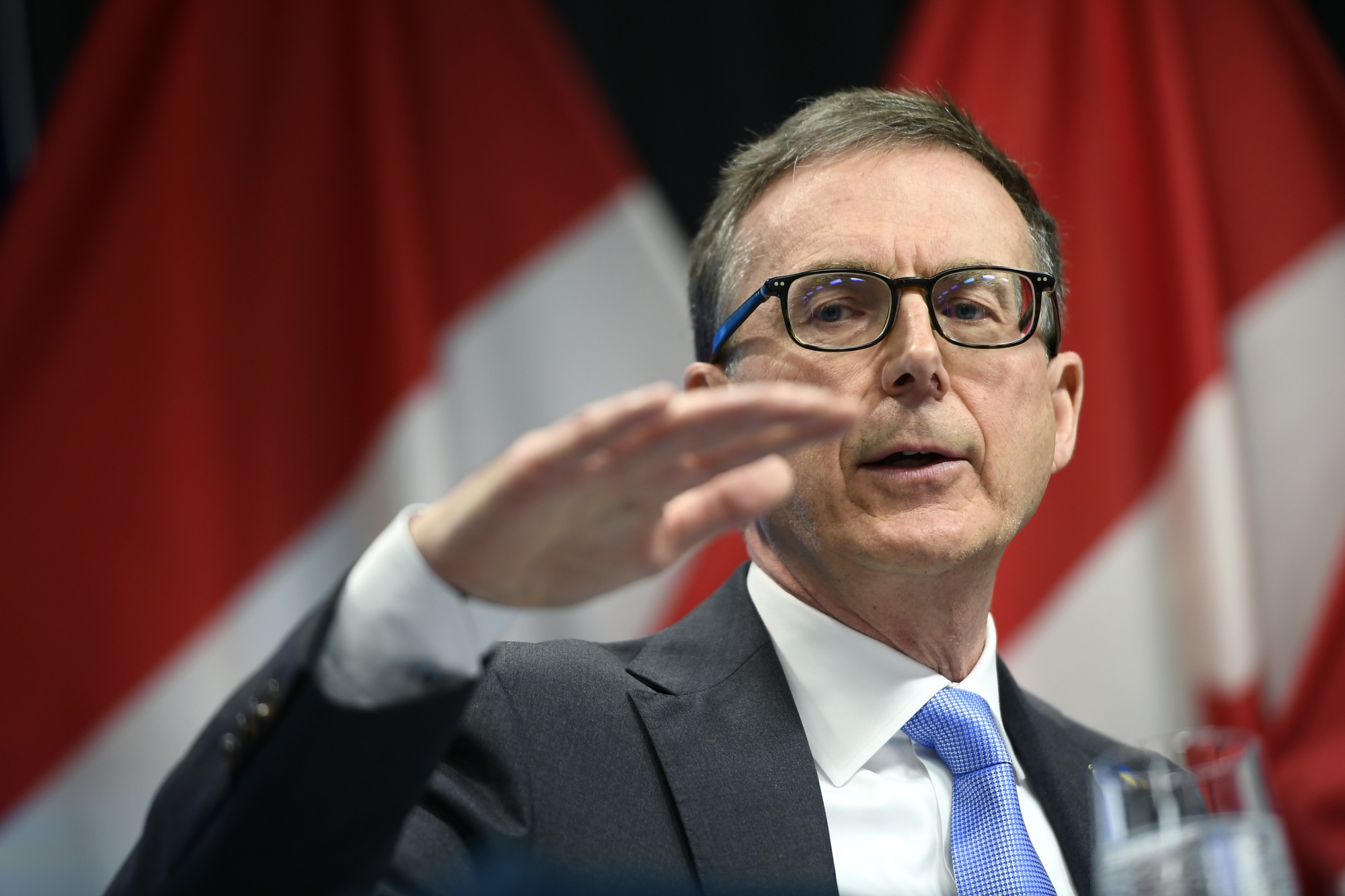 بانک مرکزی با افزایش یک درصدی نرخ بهره کانادایی ها را غافلگیر کرد